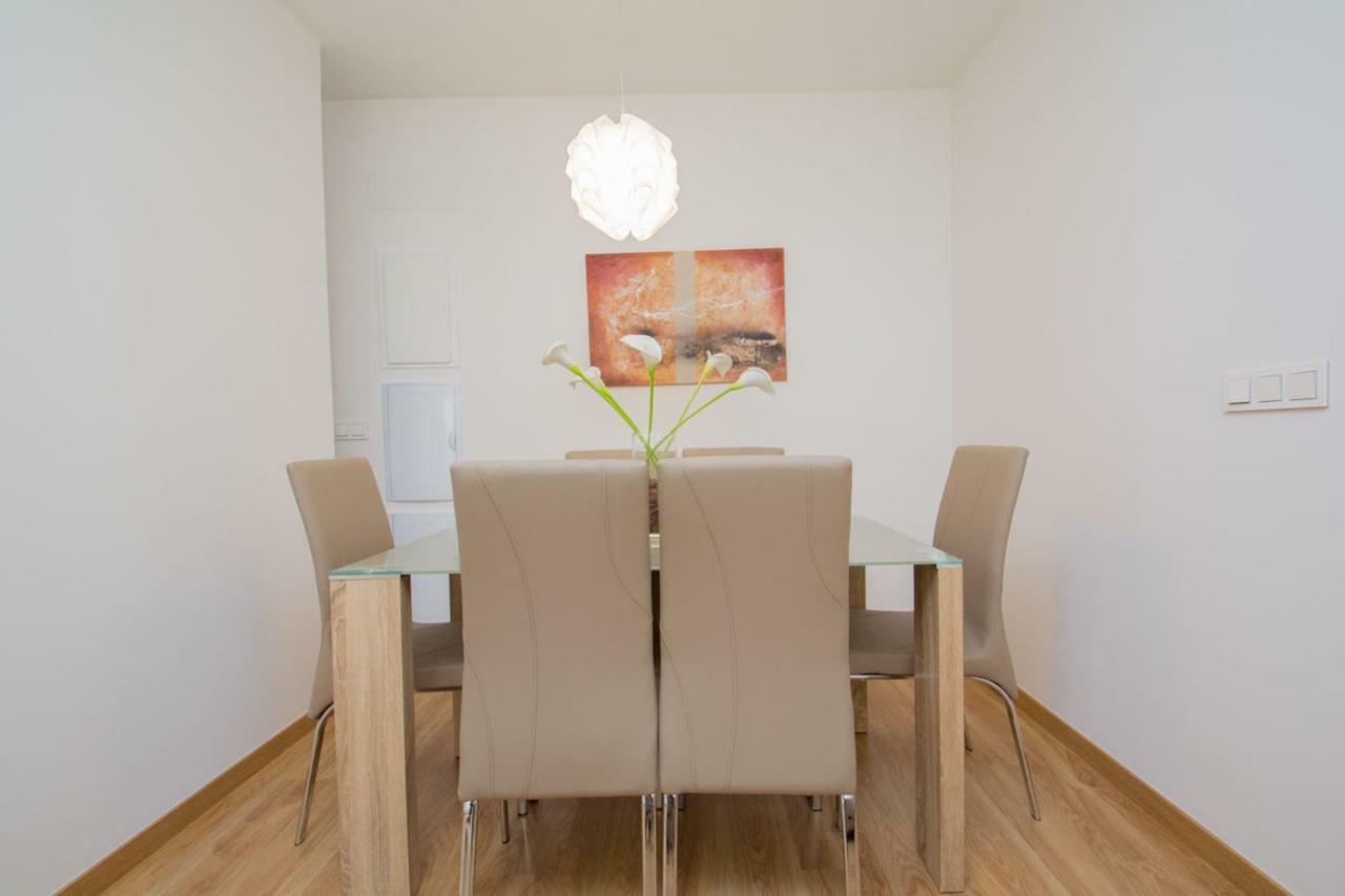 Enjoygranada Arabial 5A - Pool & Free Parking Διαμέρισμα Εξωτερικό φωτογραφία