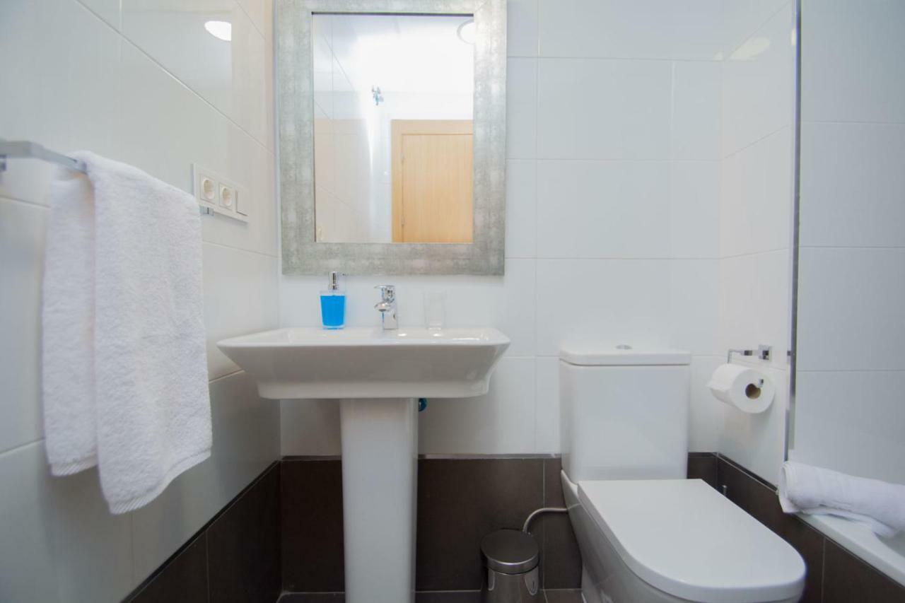 Enjoygranada Arabial 5A - Pool & Free Parking Διαμέρισμα Εξωτερικό φωτογραφία